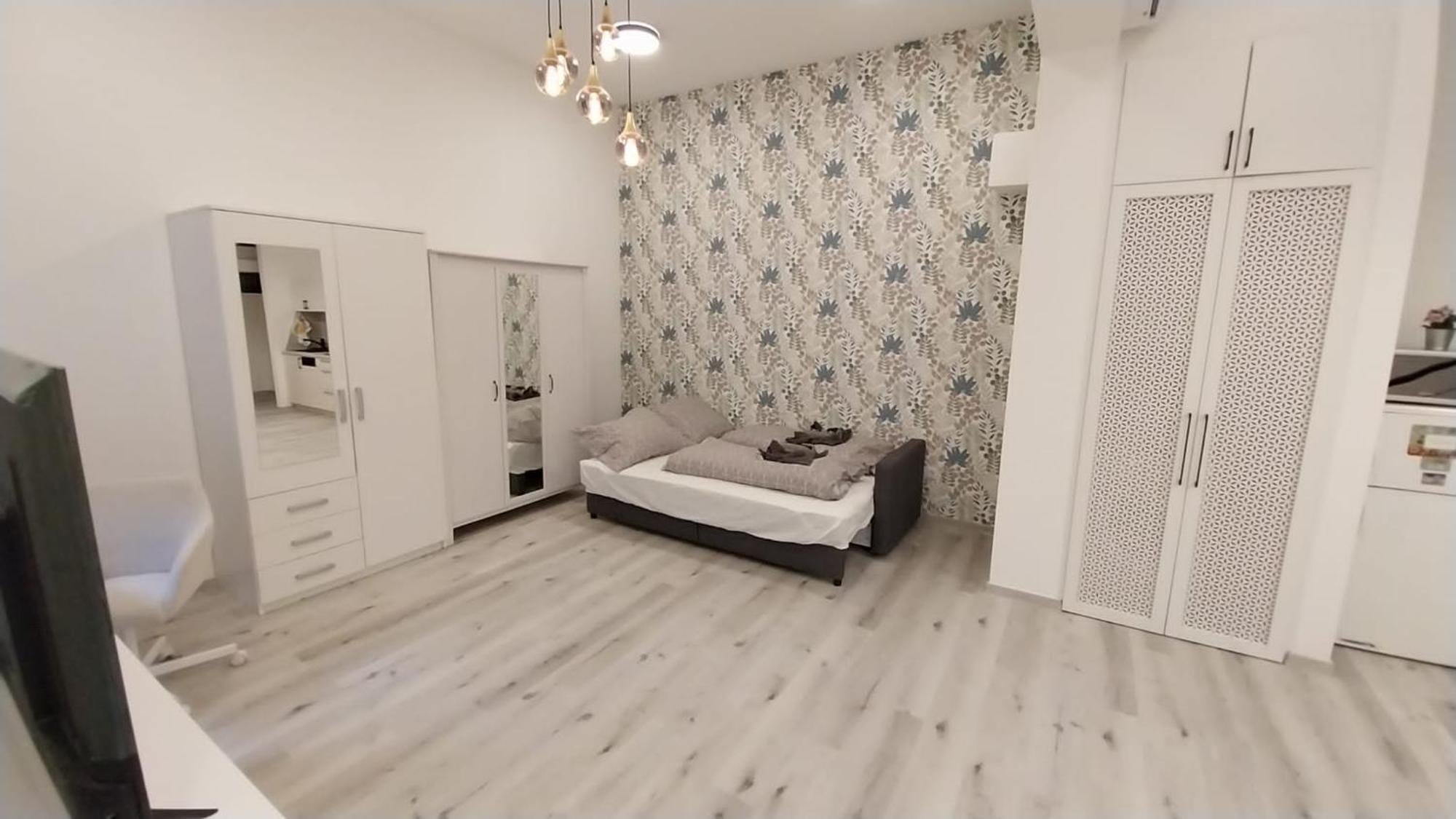 Szekely Apartment Near Deak Ferenc Square With Free Parking In Garage 布达佩斯 外观 照片