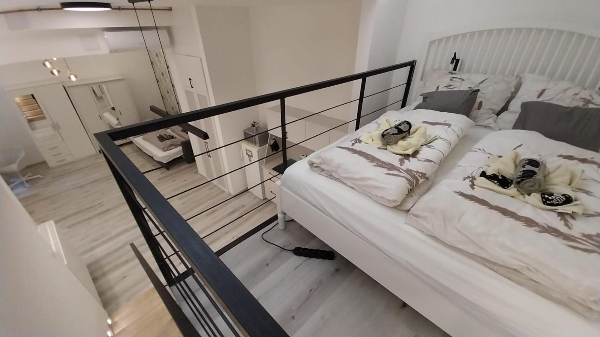 Szekely Apartment Near Deak Ferenc Square With Free Parking In Garage 布达佩斯 外观 照片
