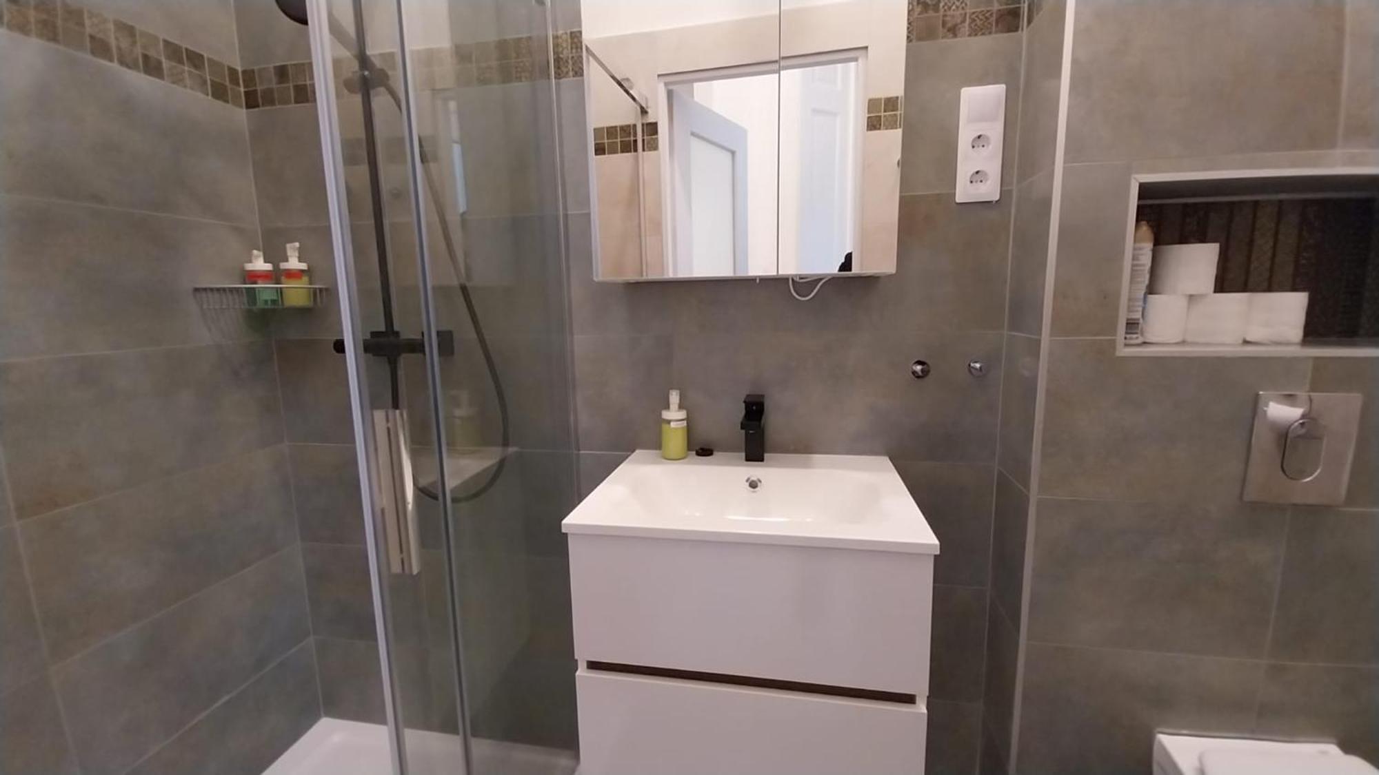 Szekely Apartment Near Deak Ferenc Square With Free Parking In Garage 布达佩斯 外观 照片