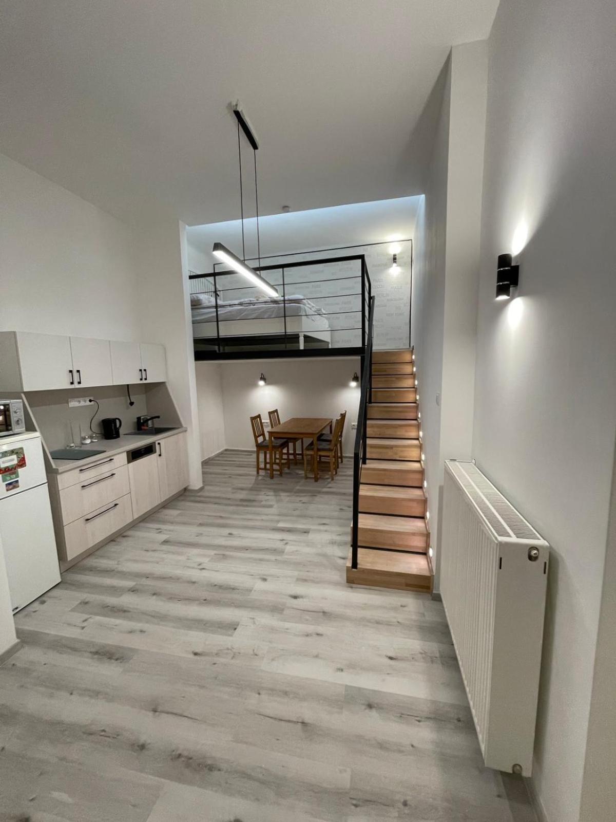 Szekely Apartment Near Deak Ferenc Square With Free Parking In Garage 布达佩斯 外观 照片