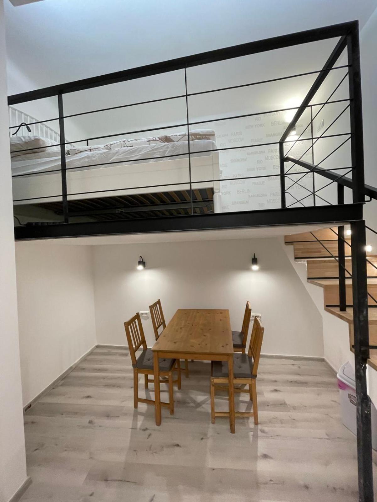 Szekely Apartment Near Deak Ferenc Square With Free Parking In Garage 布达佩斯 外观 照片